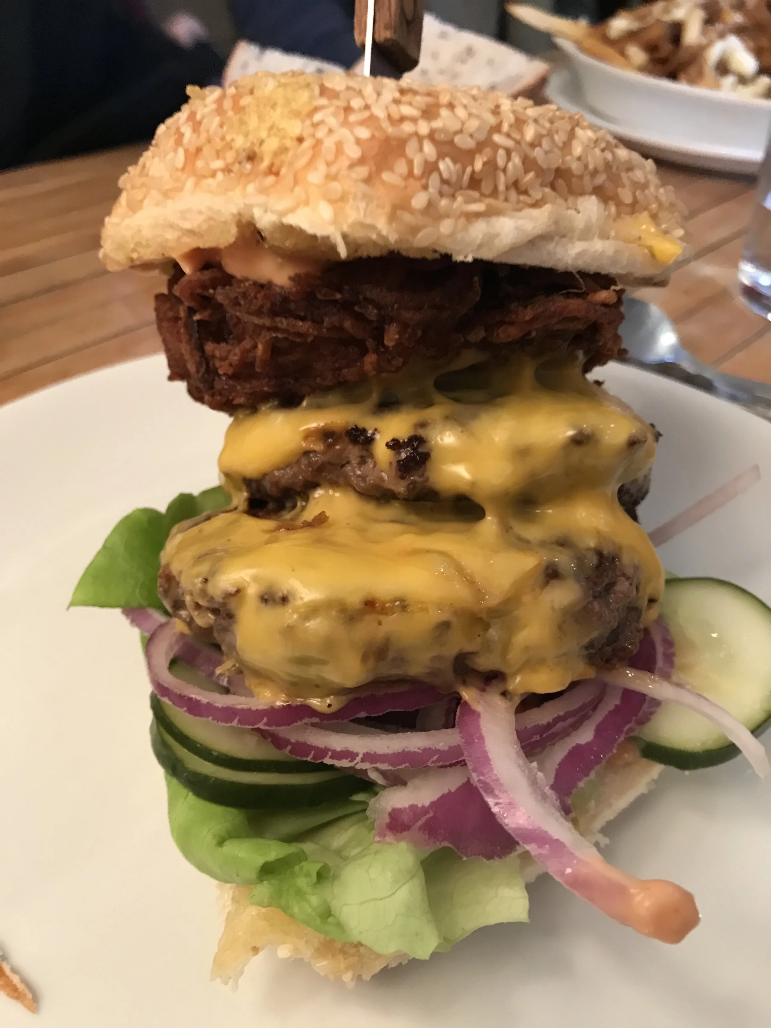 BIG CITY, BIGGER BURGER