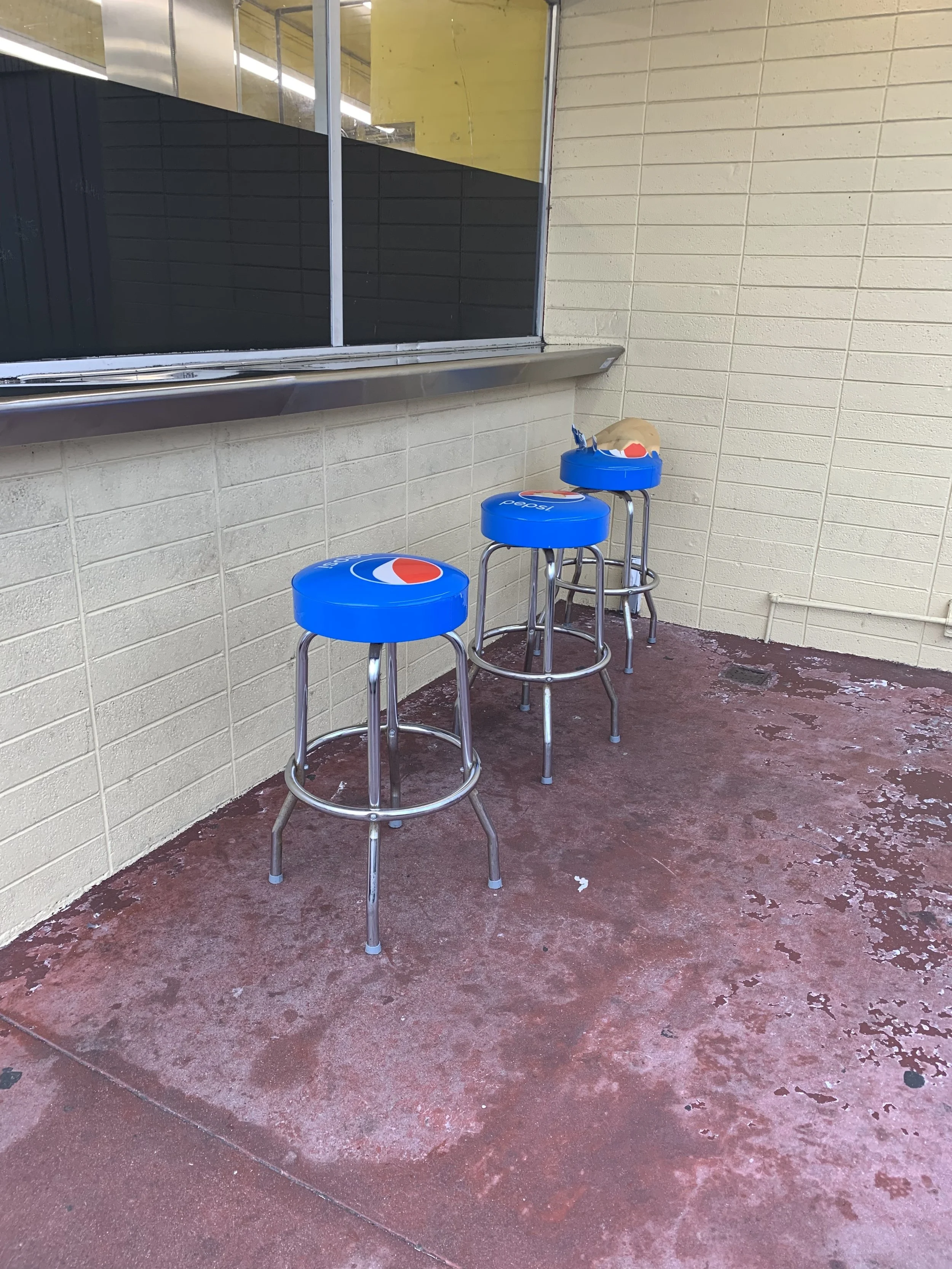 Beat-up vinyl chairs - a tell tale sign of authenticity