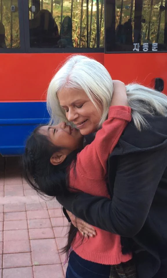 Thank you, Bunny, for this wonderful pic. They have so much love to give.