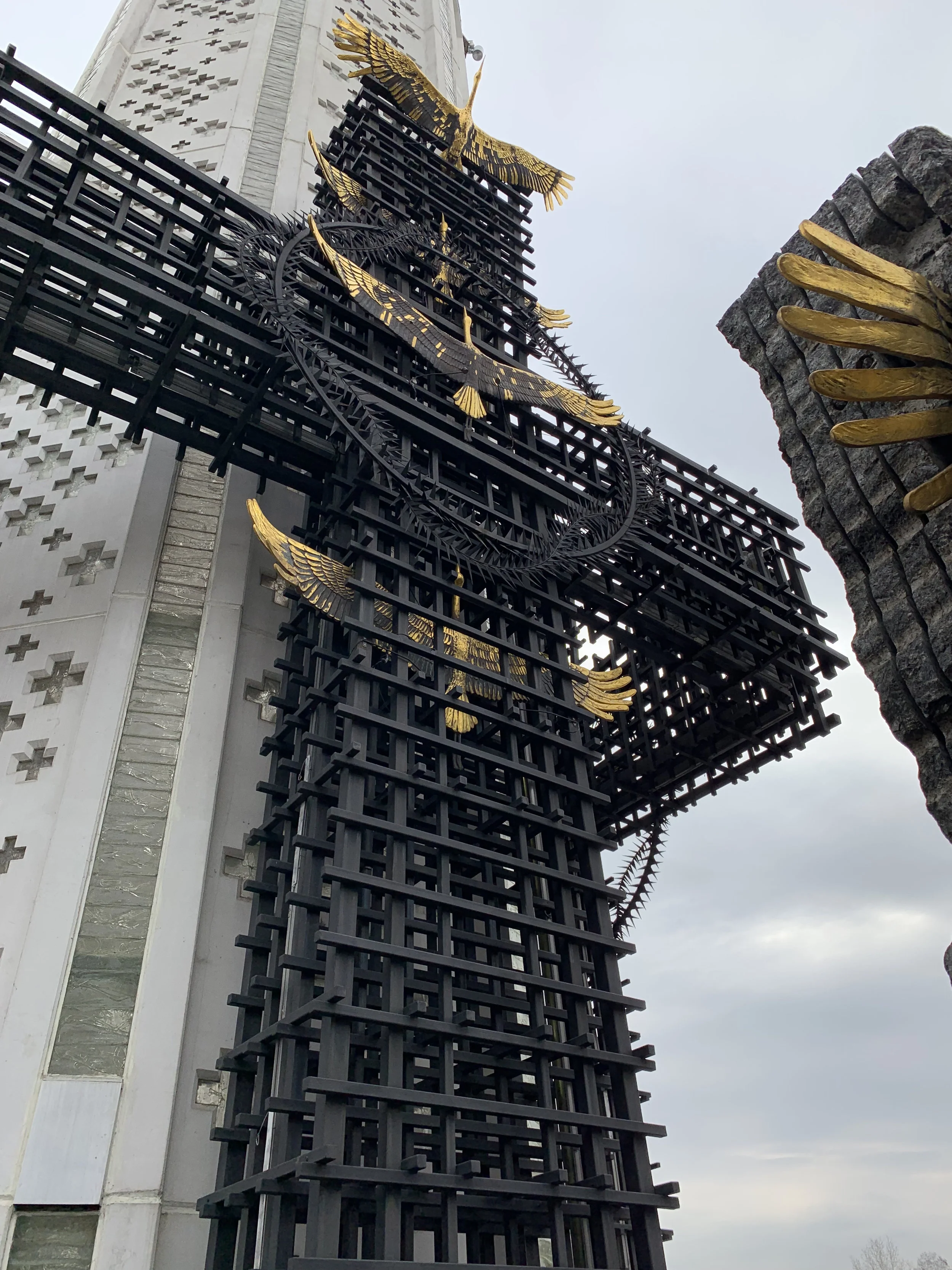 Memorial honoring the millions of Ukrainians who died of famine under Soviet rule.