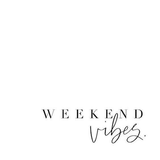 Hope you all get out and enjoy some sun this weekend! Spring is finally in the air and is making me crave some patio time! ☀️🌷 ⠀⠀⠀⠀⠀⠀⠀⠀⠀
#weekendvibes #happysaturday #graphicdesigner #graphicdesign #websitedesigner #freelanceentrepreneur #theeverygi