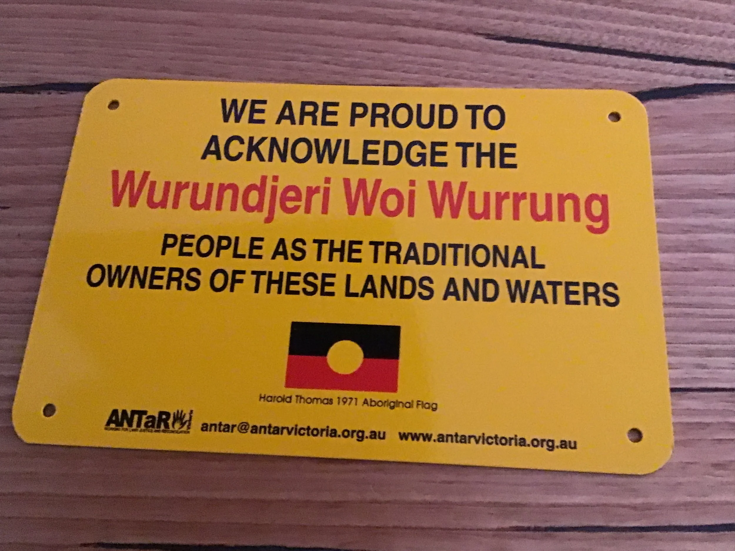Plaques Wurundjeri Woi Wurrung — ANTaR Victoria Plaques Wurundjeri Woi Wurrung — ANTaR Victoria