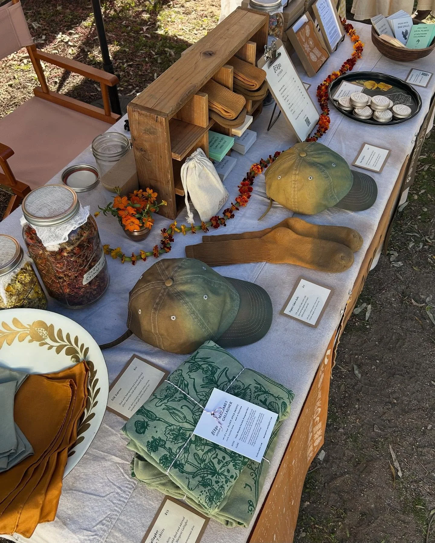 Grateful to bring my goods to market yesterday in the @sayerstujunga town square (term coined by @kitchen.sink.la, which perfectly describes the space and community feeling there). Seeing these inherently one-of-a-kind pieces find their matching peop