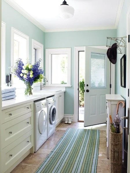 Featured image of post Narrow Mudroom Laundry Room Combo