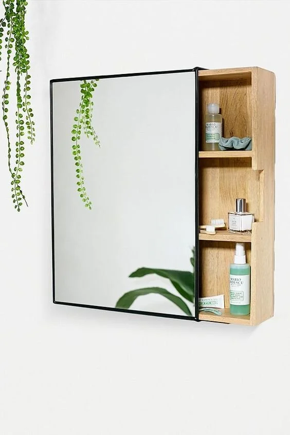 https://images.squarespace-cdn.com/content/v1/55bebb51e4b036c52ebe8c45/1575401889068-5FUHP92DT4797XZ6ZF11/bathroom+mirror+storage