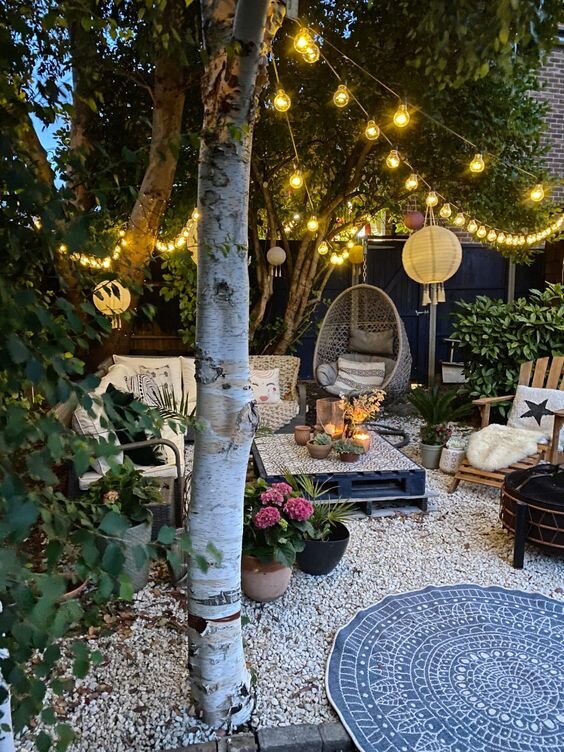 04 backyard lights.jpg