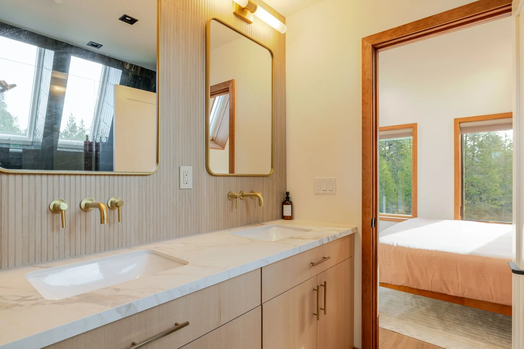 51-web-or-mls-17262 Lodgepole Lane-66.jpg