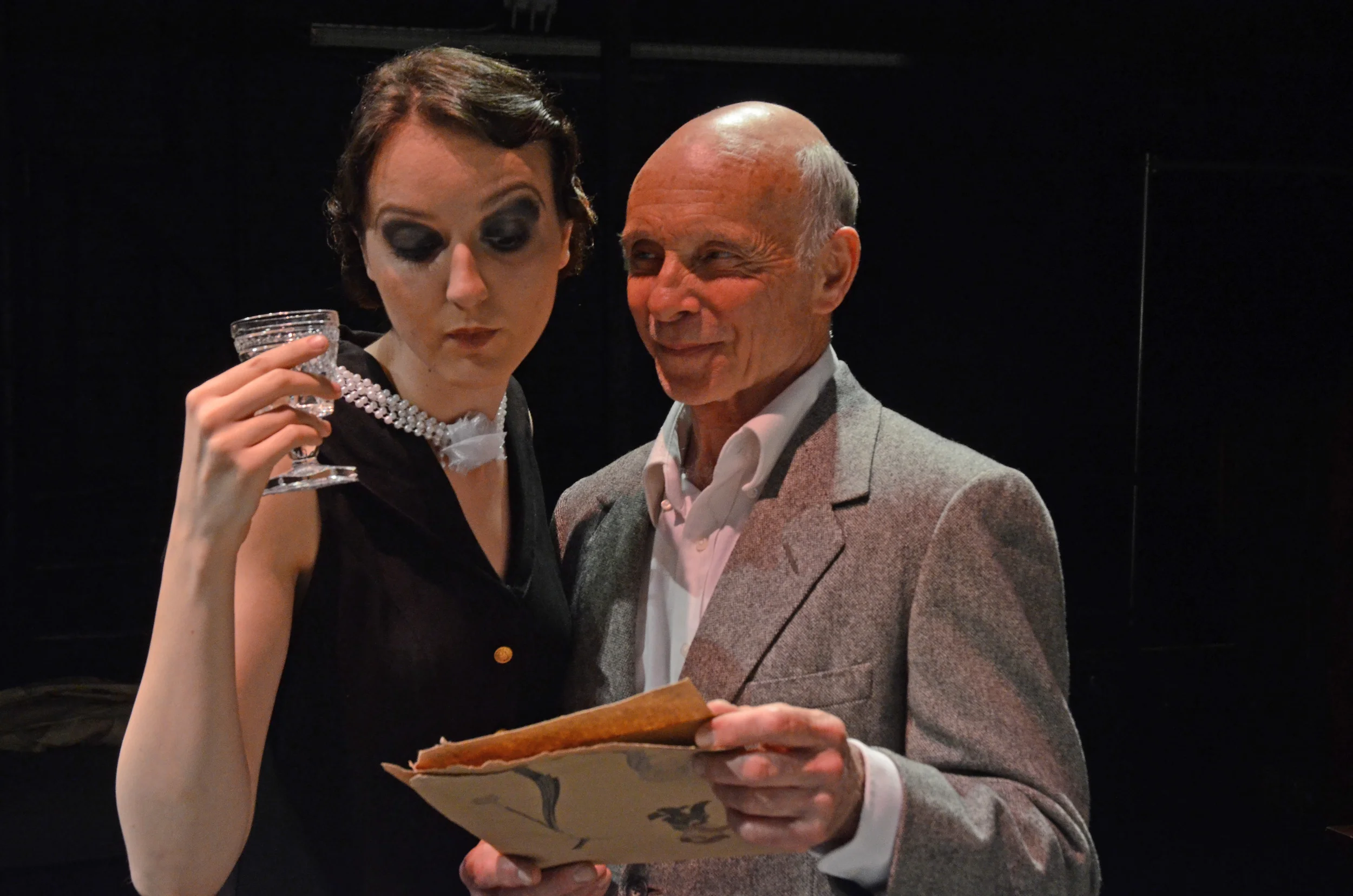 Hay Fever by Noel Coward photo courtesy of Wellesley Repertory Theatre