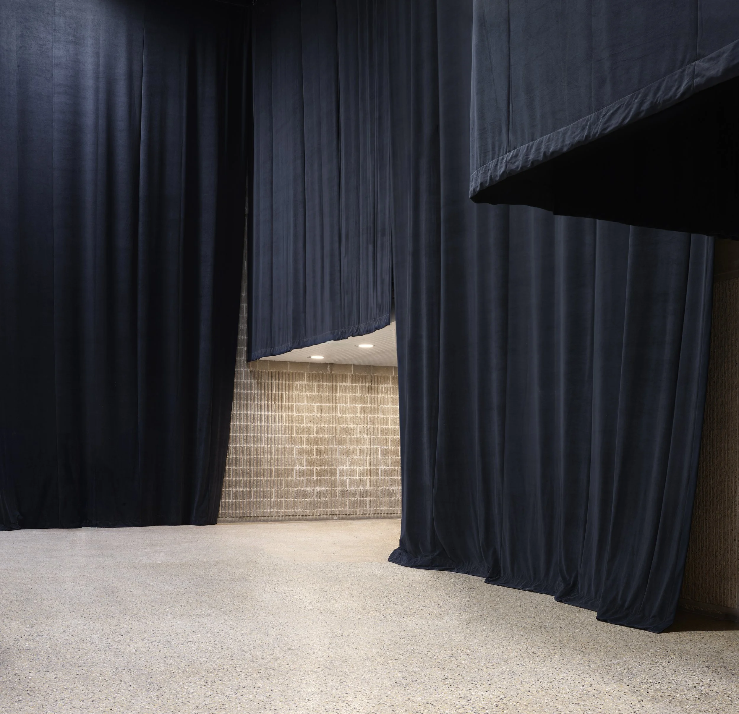Winnipeg (drapes).jpg