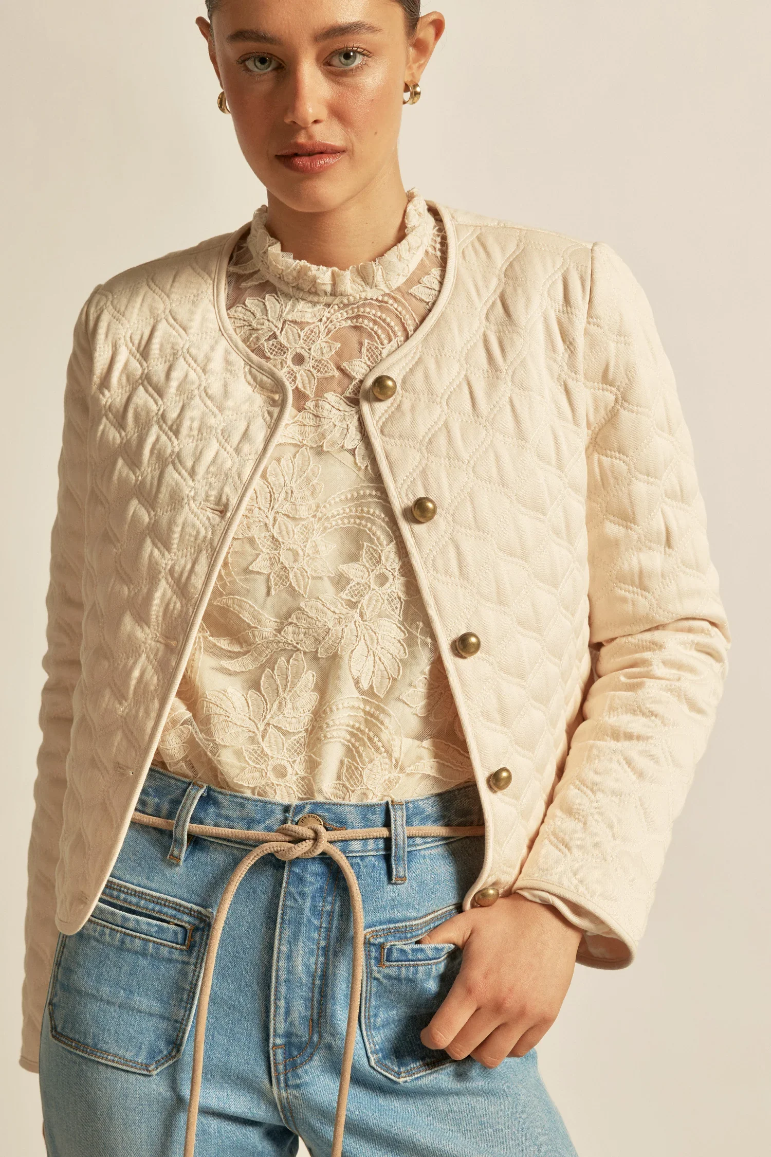 scribejacket-ecru2.webp