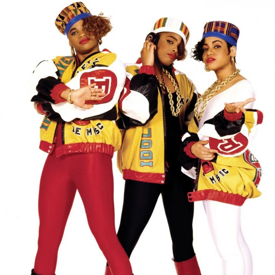 When Cara was 14 she started listening to Bikini Kill and going to Riot Grrrl meetings. Then Salt n' Pepa released "None of Your Business" and she realized that badass women were everywhere, doing their thing in all sorts of incredible ways, and it p-pushed her real good. 