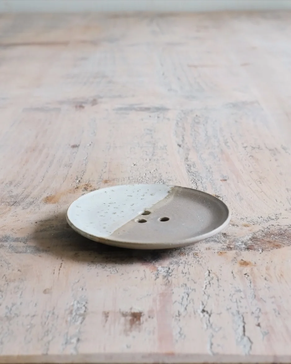 Soap+Dish+Ceramic-%5BKara+Leigh+Ford%5D+Ceramics+-%5BKara+Leigh+Ford%5D_1044.jpg