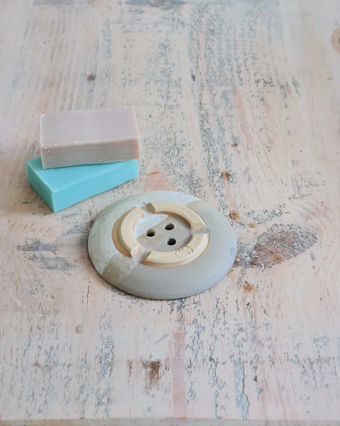 Soap+Dish+Ceramic-%5BKara+Leigh+Ford%5D+Ceramics+-%5BKara+Leigh+Ford%5D_1042.jpg