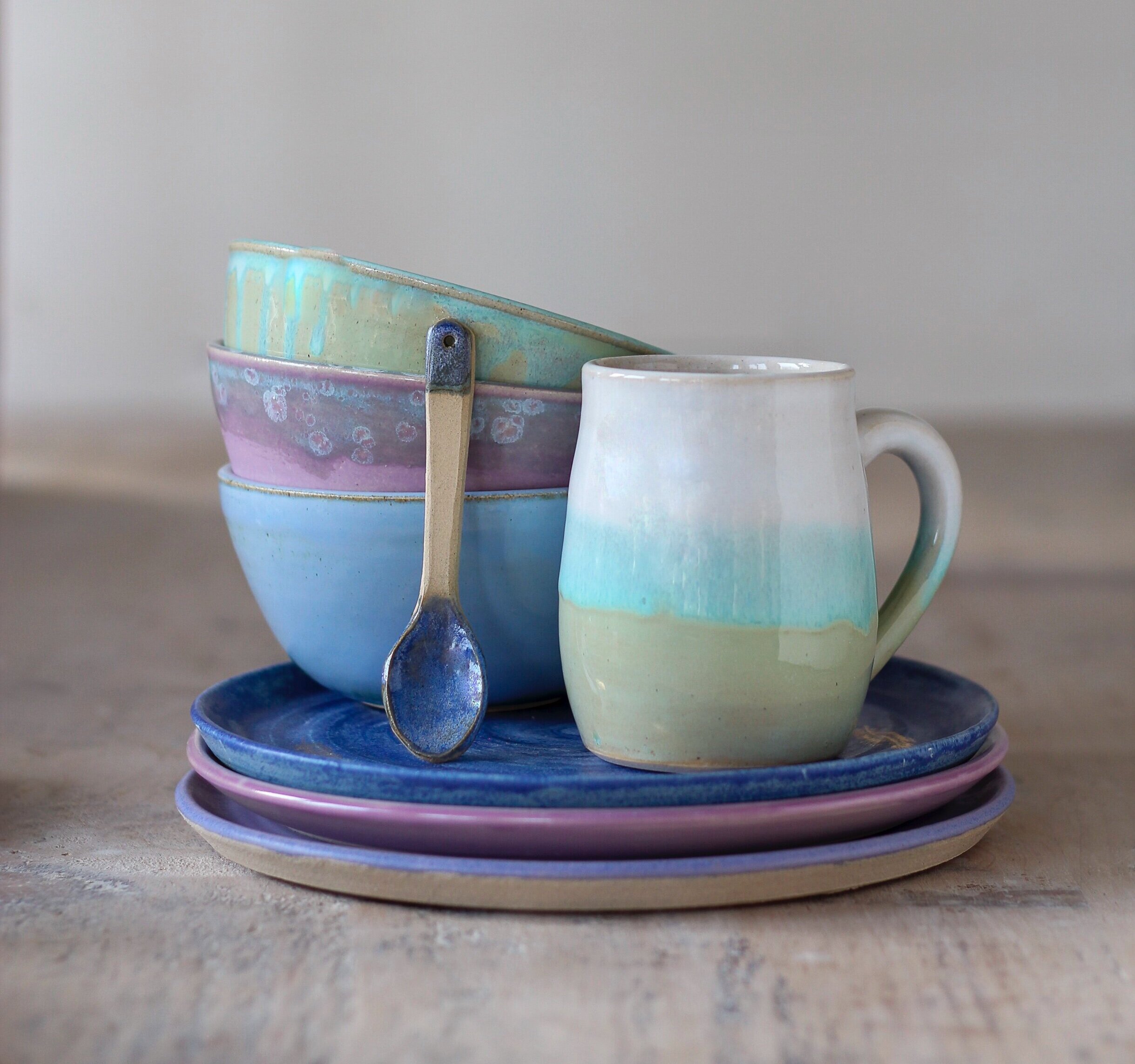 What is Stoneware? A Complete Guide to Stoneware Pottery