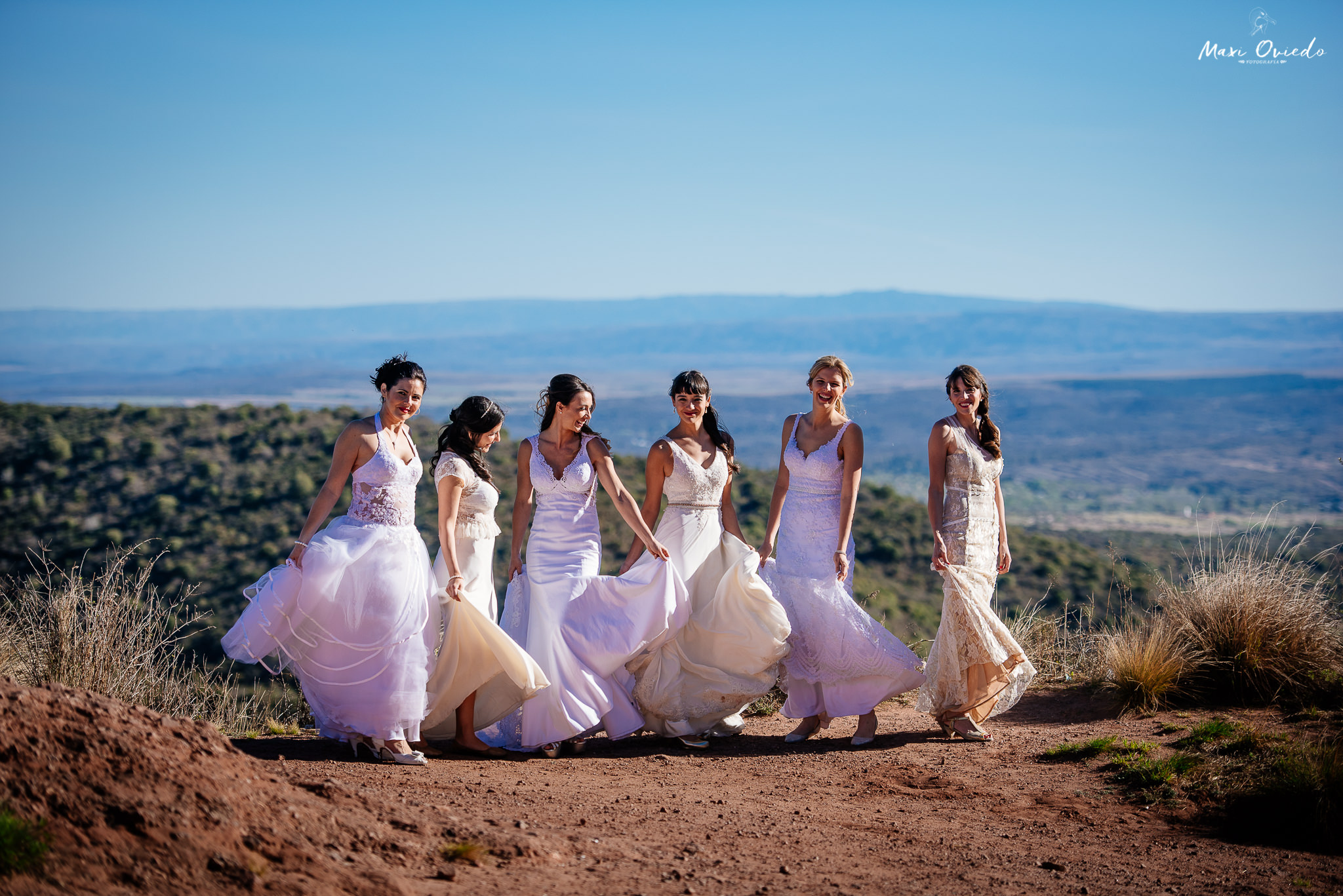 boda sextuple la cumbre cordoba cuchi corral fotografo de bodas fotografo de casamientos rosario san nicolas argentina vestido de novia ramo de novia-13.jpg