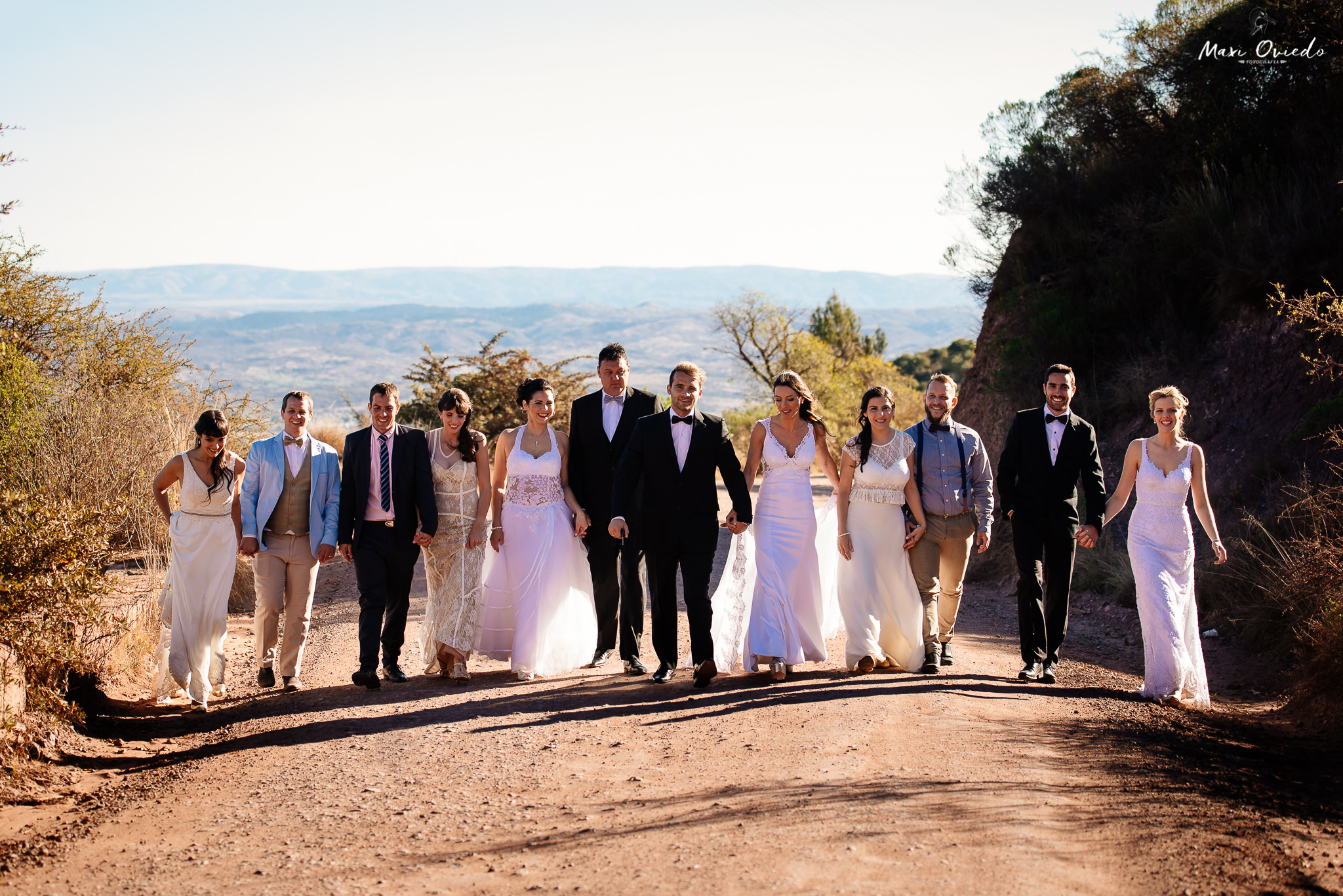 boda sextuple la cumbre cordoba cuchi corral fotografo de bodas fotografo de casamientos rosario san nicolas argentina vestido de novia ramo de novia-17.jpg