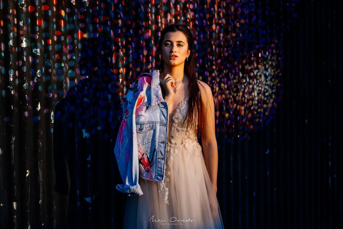 Cata, Trash the Dress!

Me encanta cuando un vestido incre&iacute;ble deja de ser solo para un d&iacute;a. Con Cata rompimos lo convencional y convertimos cada rinc&oacute;n en escenario: trenes oxidados, murales de colores, la luna de testigo&hellip