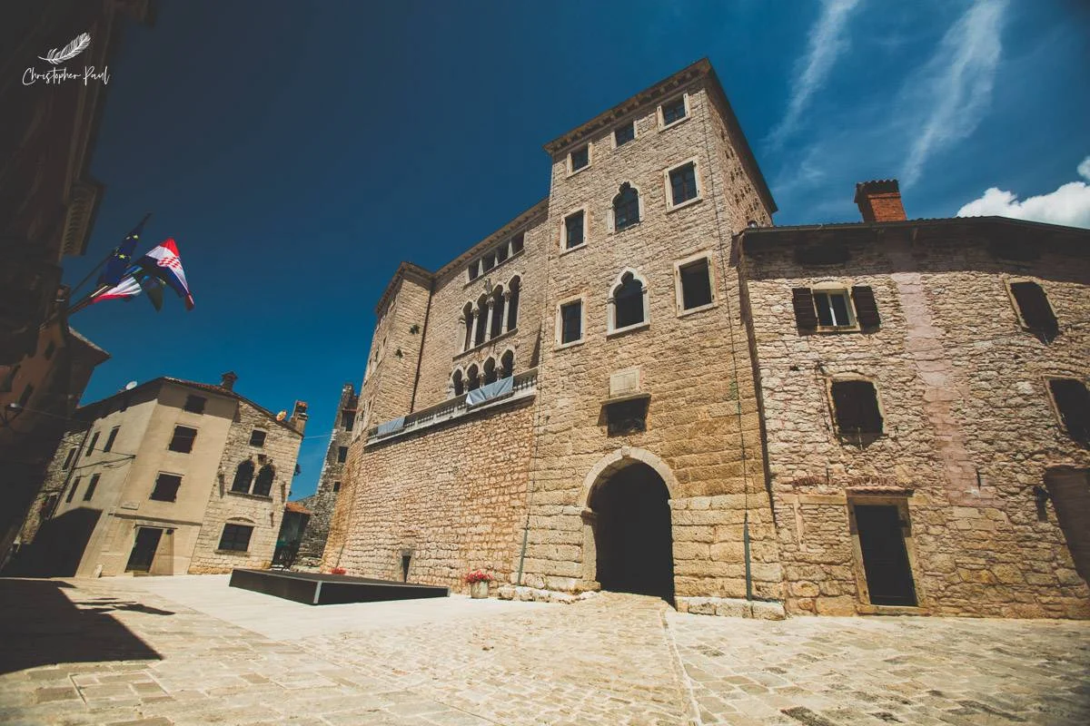 Croatia is an amazing place for a summer destination wedding