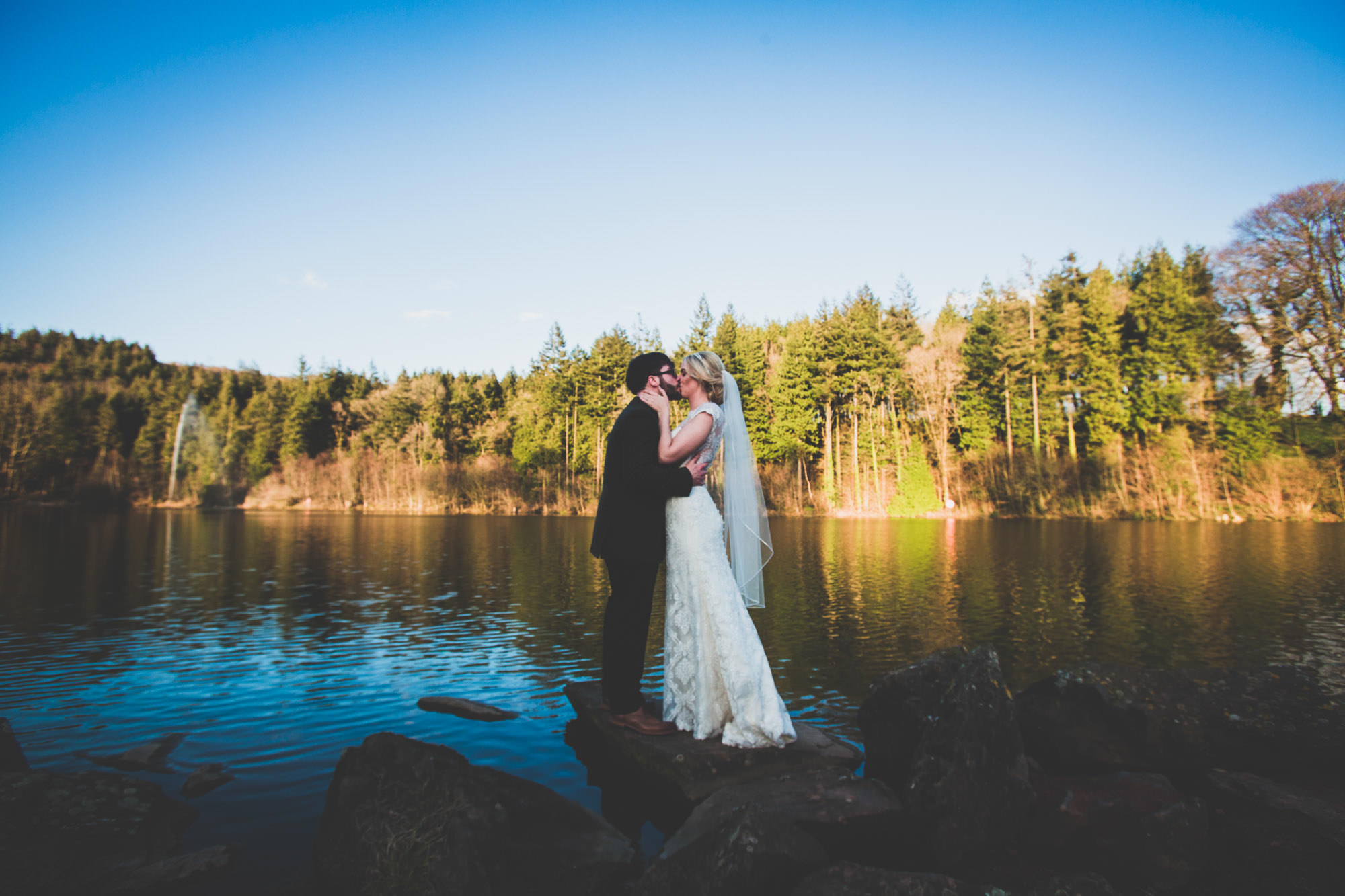 Canada Lodge and lake wedding photography 2019_5079.jpg