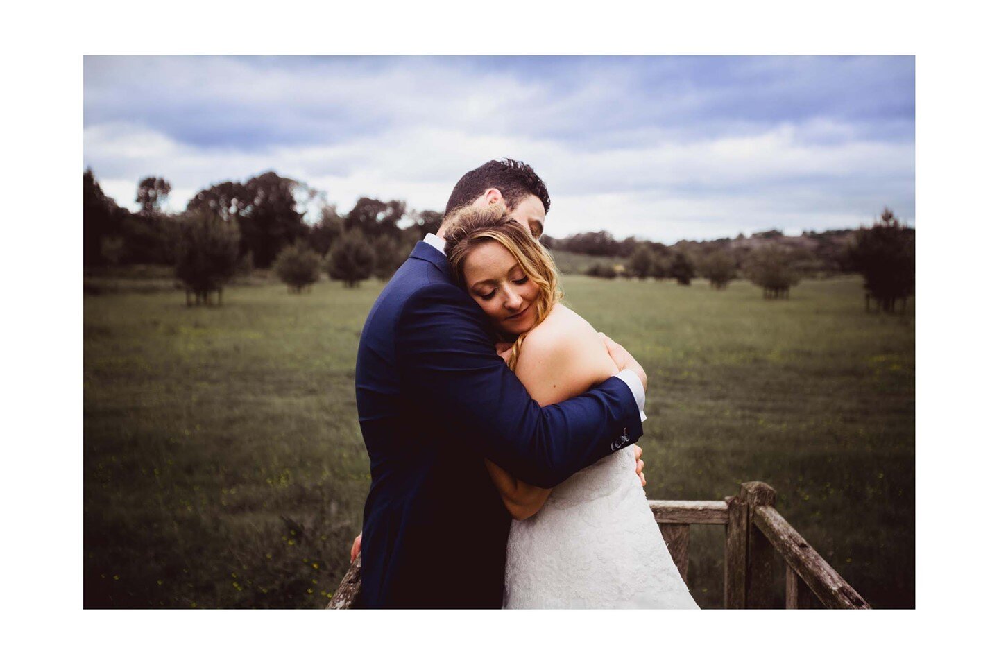 Running off for a few mins alone is always something I suggest. This day was amazing. 🤟❤️
,

#dearphotographer #junebugweddings #stylemepretty #belovedstories #authenticlovemag #greenweddingshoes #relicphotographic #relicweddings #cardiffweddingphot