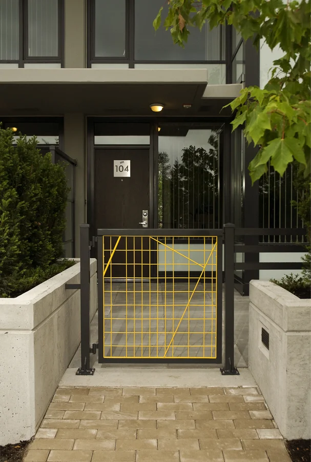 Gate_104.jpg