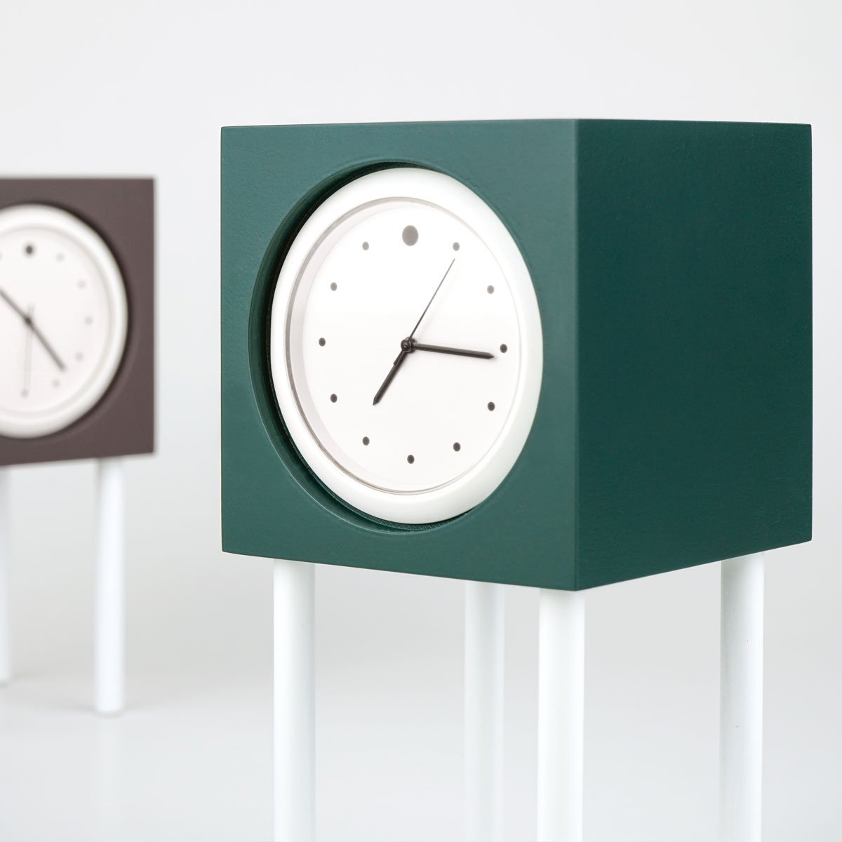 Unit Desk Clock