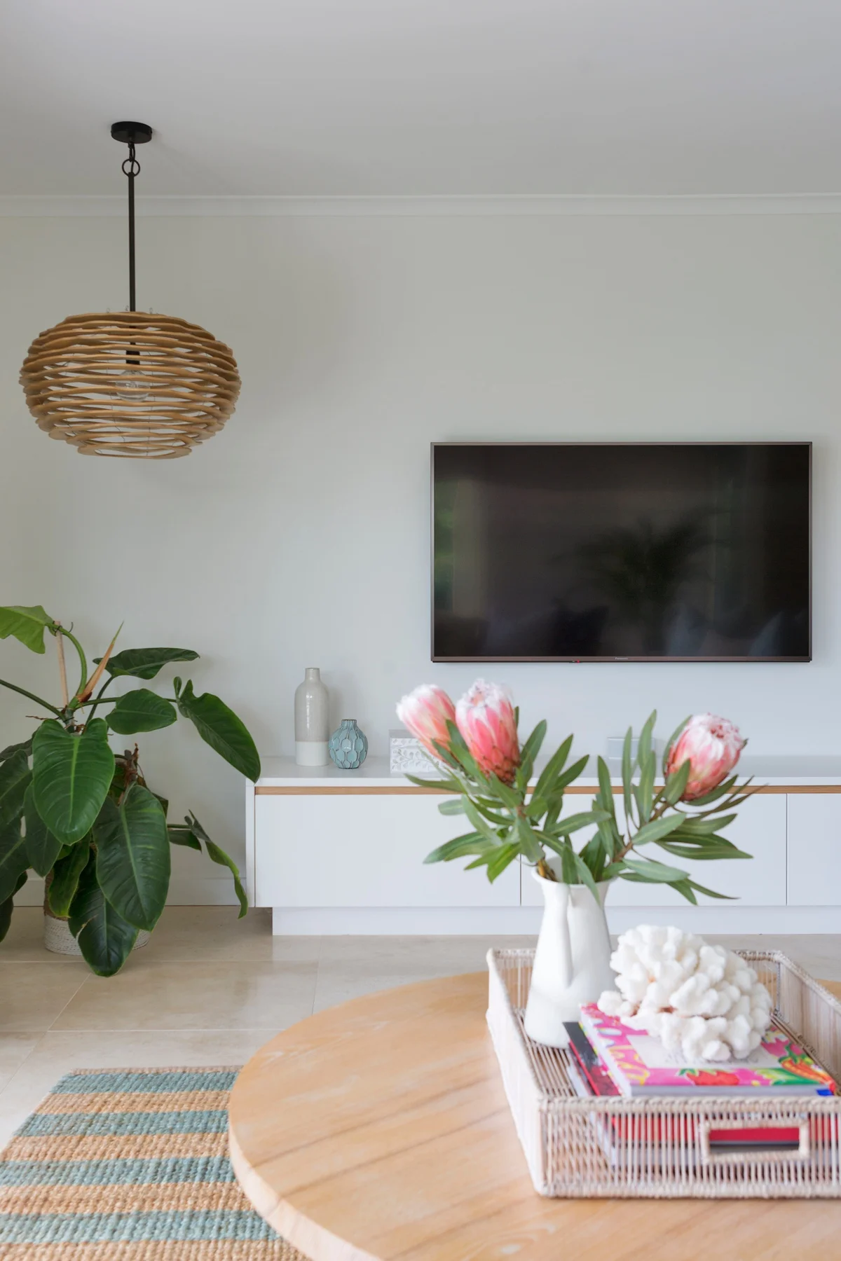 FamilyRoom2.jpg
