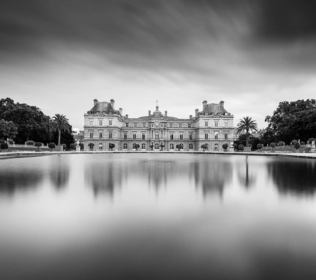 Sorry I'm not very active this days, all because I'm super buys with works 
Here is a shot from my last trip 
#superstarz_bnw #bnw_planet_2019 #gitzoinspires #sombrebw #bnw_captures #pr0ject_bnw #flair_bw #bw_perfect #louvre #ig_photostars_bw #ic_bw 