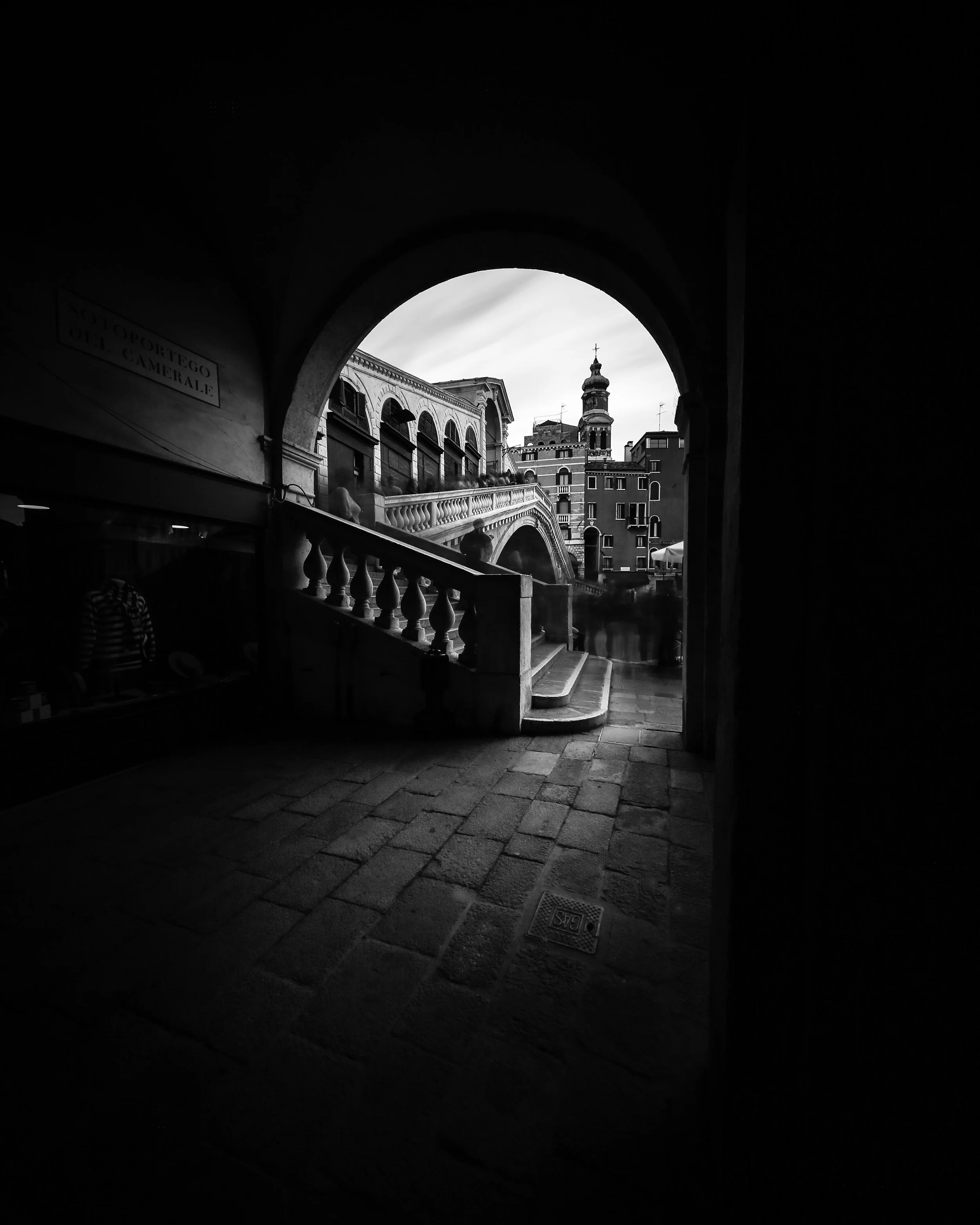 B00P9648-Edit.jpg