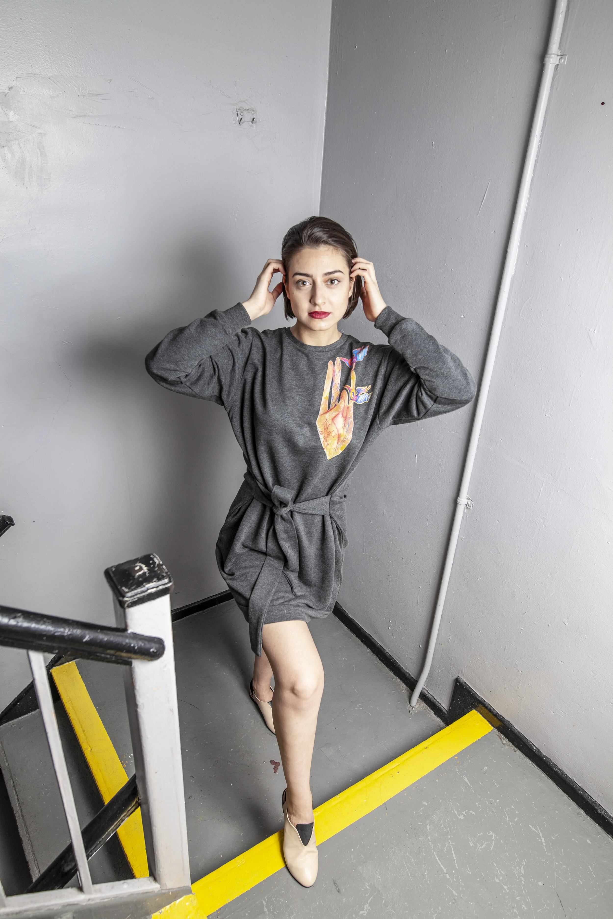 Spiritual hand dress