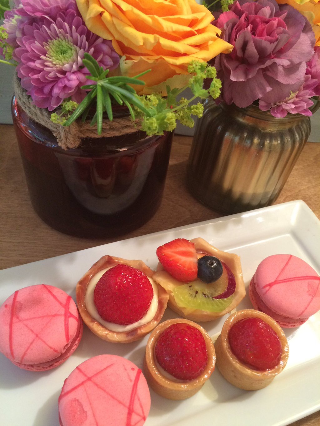 Afternoon tea was quite an event in Jardin Blanc.