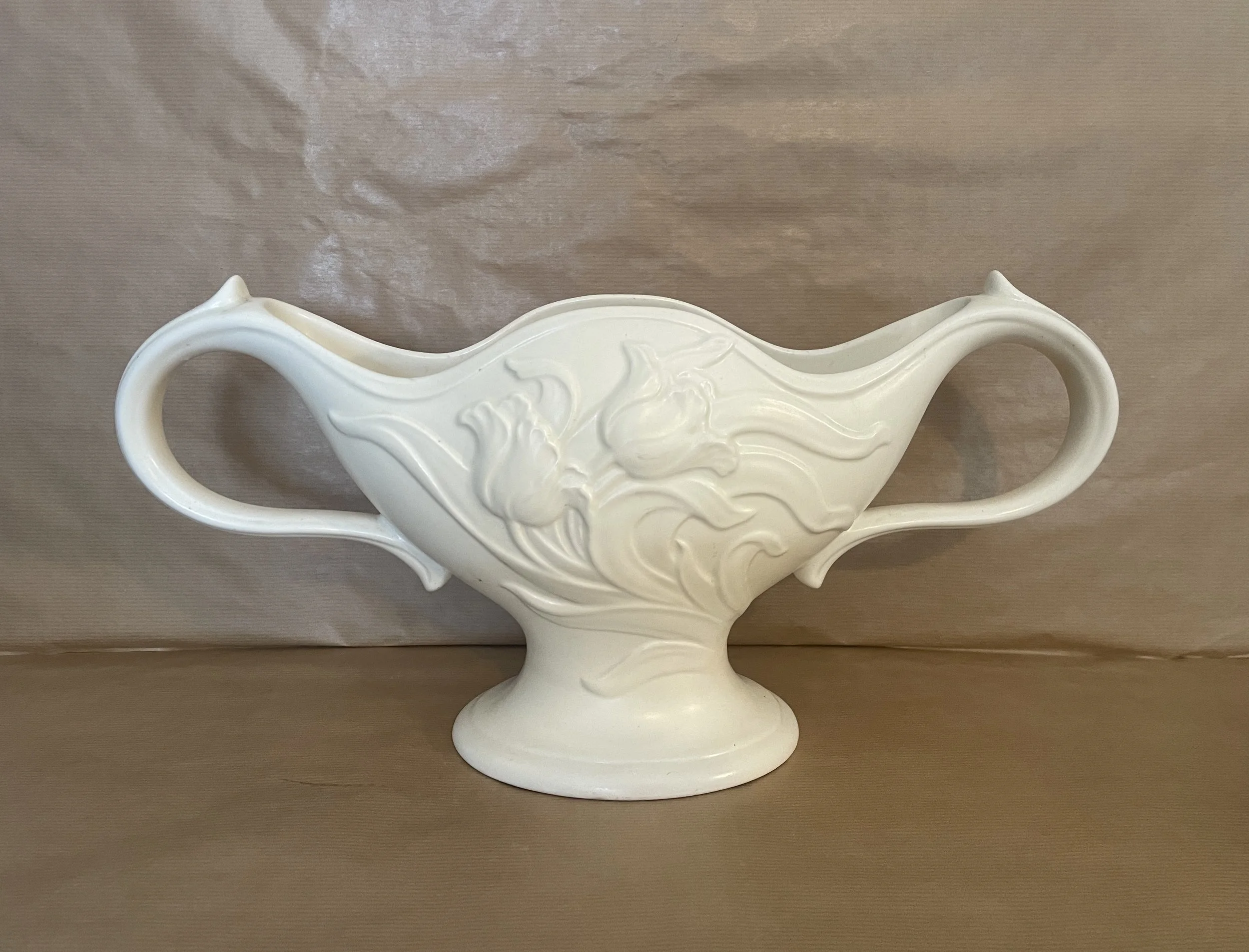 Extra Large Spode Velamour Tulip Design White 2 Handled Mantle Vase