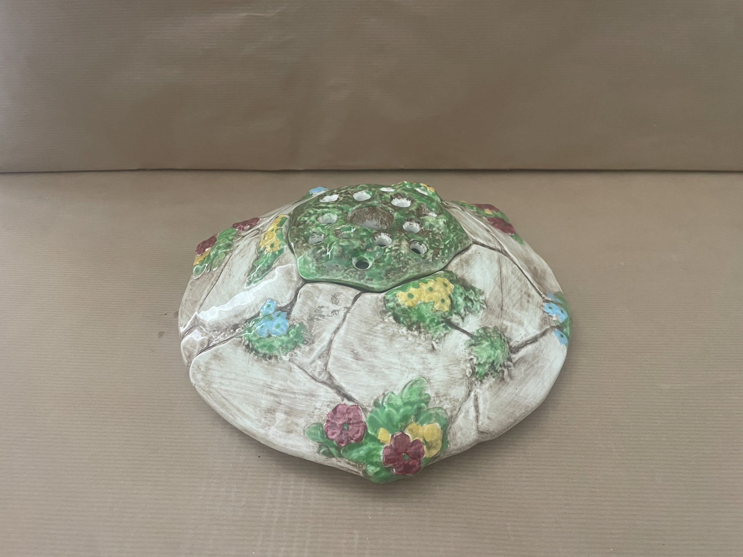 Large Falcon Ware (Sylvac) Wishing Well Flower Bowl with Frog