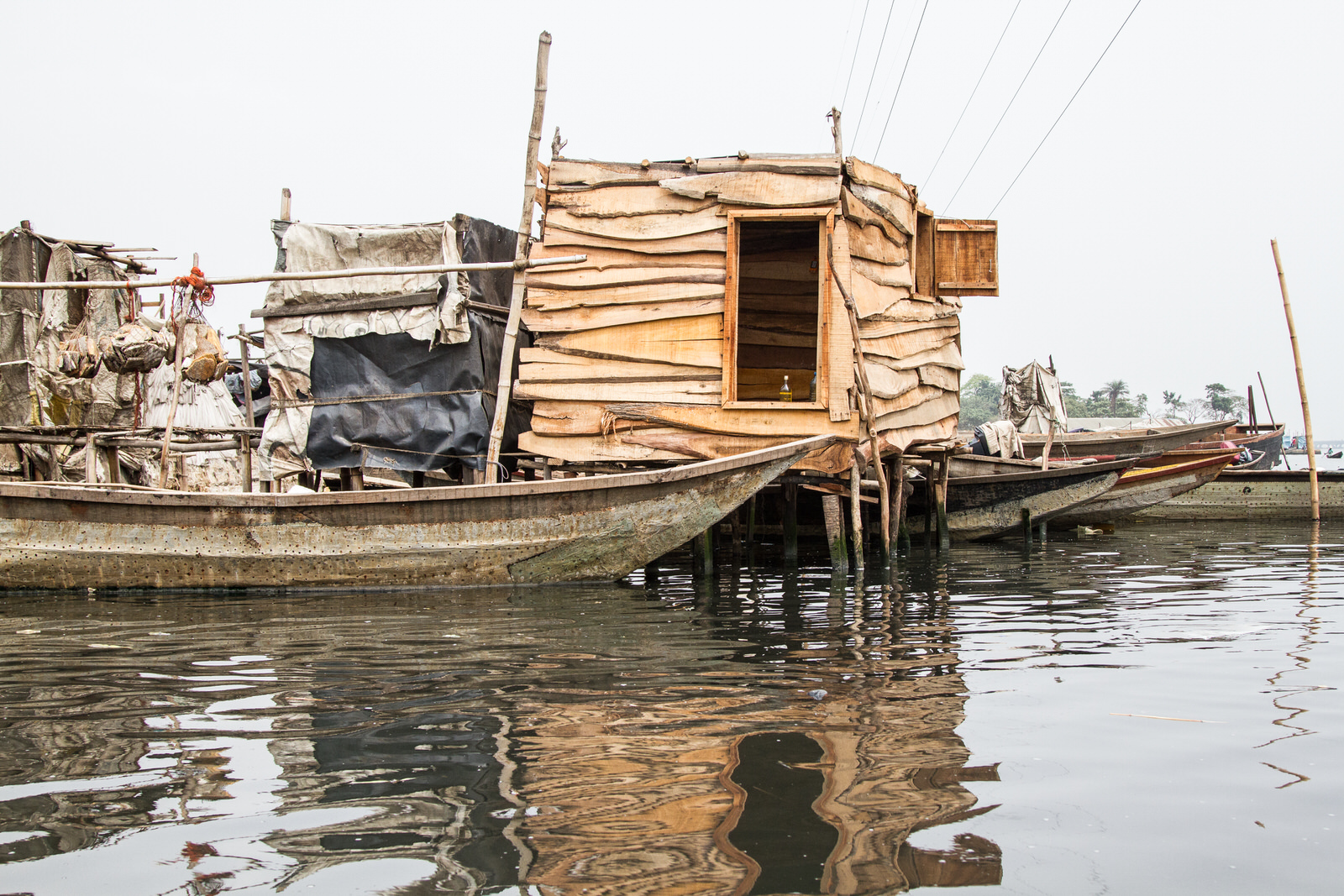  With limited space on land, the community has built onto the water. Following the mass evictions of another waterfront community, Otodo Gbame, the population of Sogunro swelled as many evictees were accommodated. 