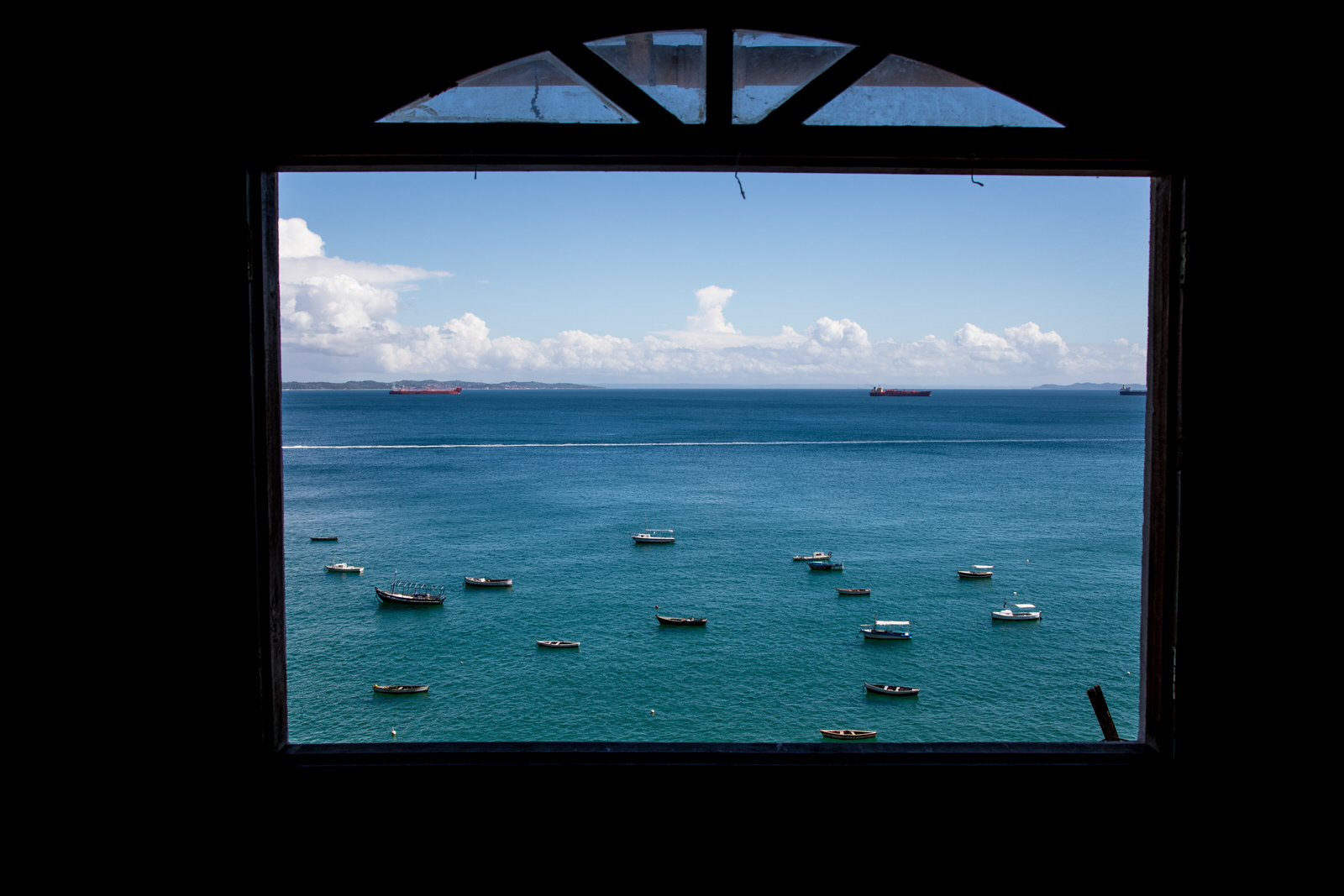  The community centre in Gamboa de Baixo looks out to the ocean. The community has been misrecognised and portrayed as a place of drugs, criminality and dirt. These representations are perpetuated in the media. 