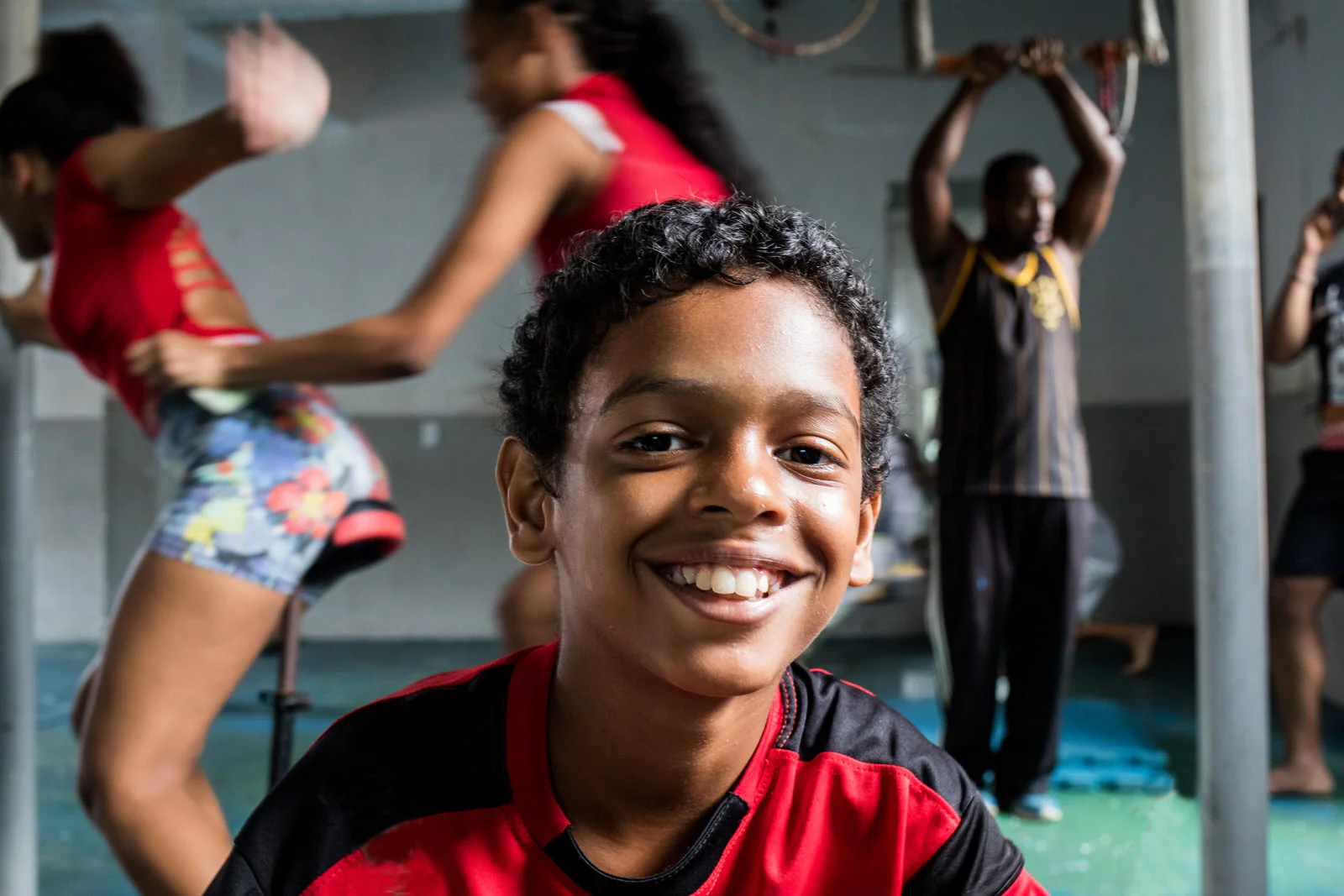 The Arte Consciente initiative complements the education of youth, providing information about Salvador’s Afro-Brazilian cullture and identity.