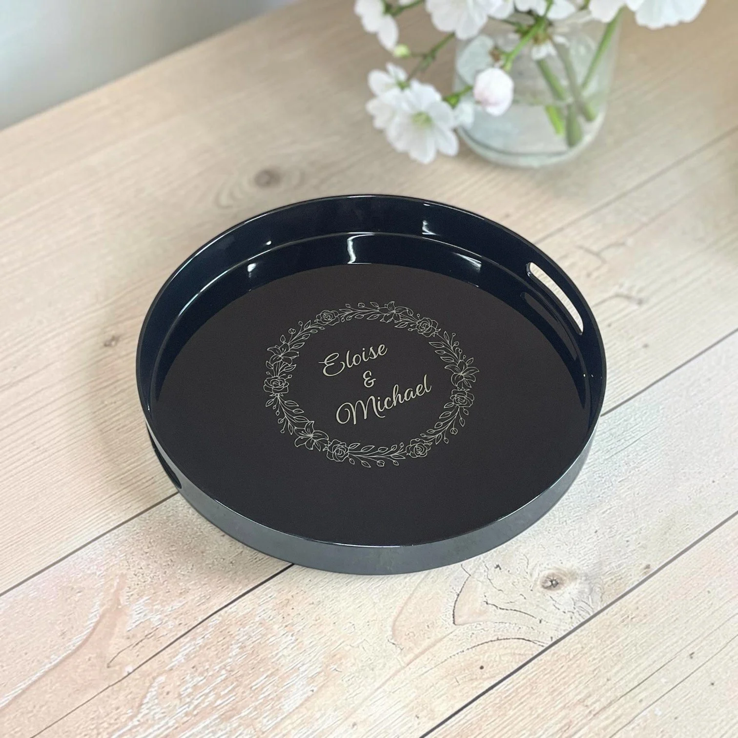ROUND BLACK TRAY 2.jpg
