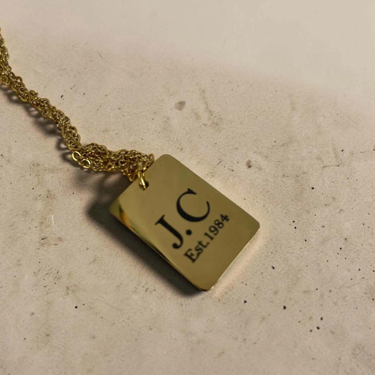 GOLD NECKLACE 4.jpg