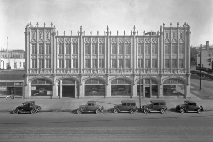 cullenthompson_article_slideshow_02.jpg