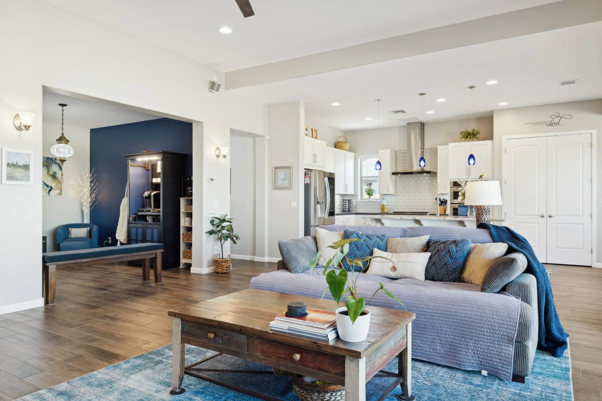 8-web-or-mls-1564-e-yorkshire-ave.jpg