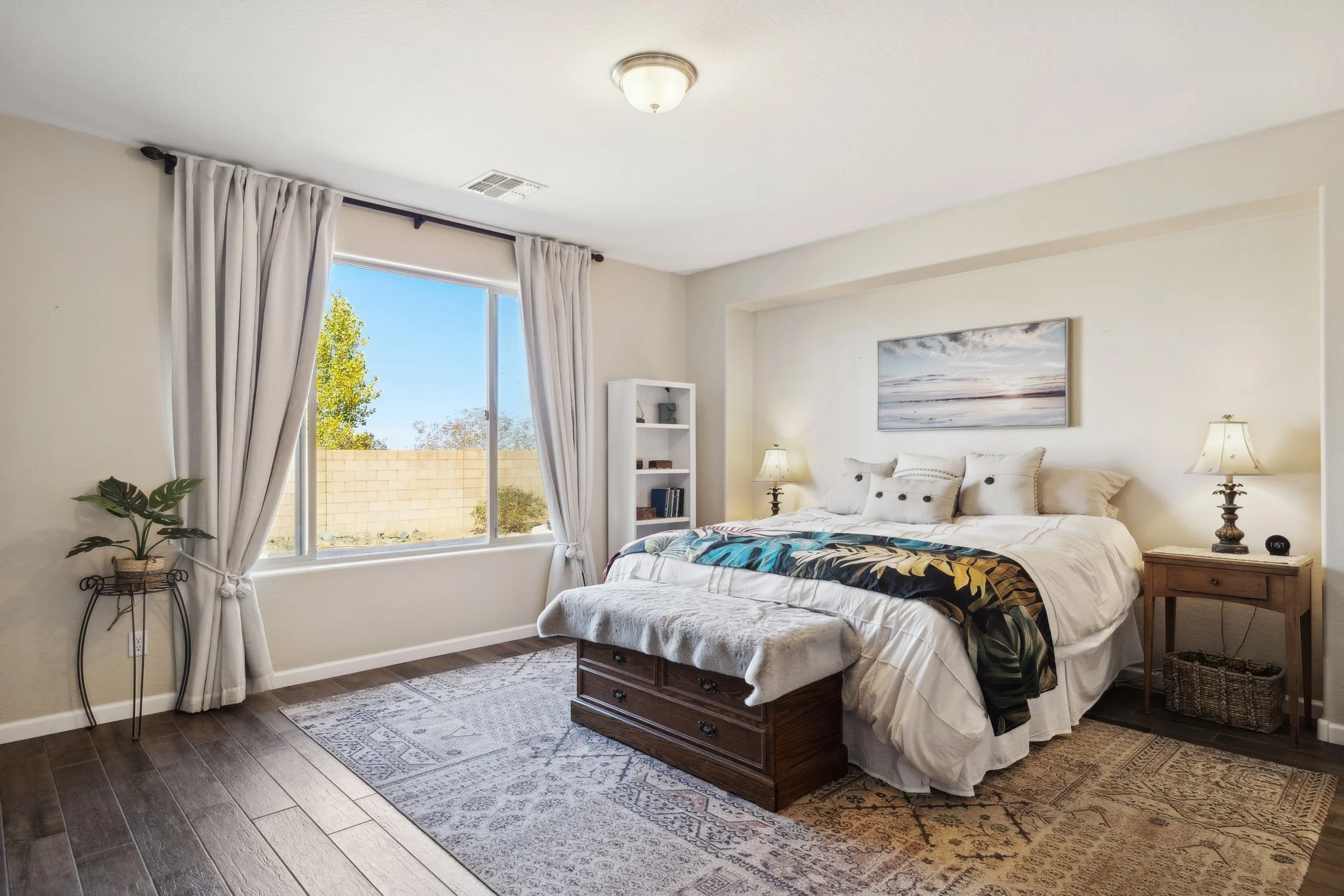 17-web-or-mls-1564-e-yorkshire-ave.jpg
