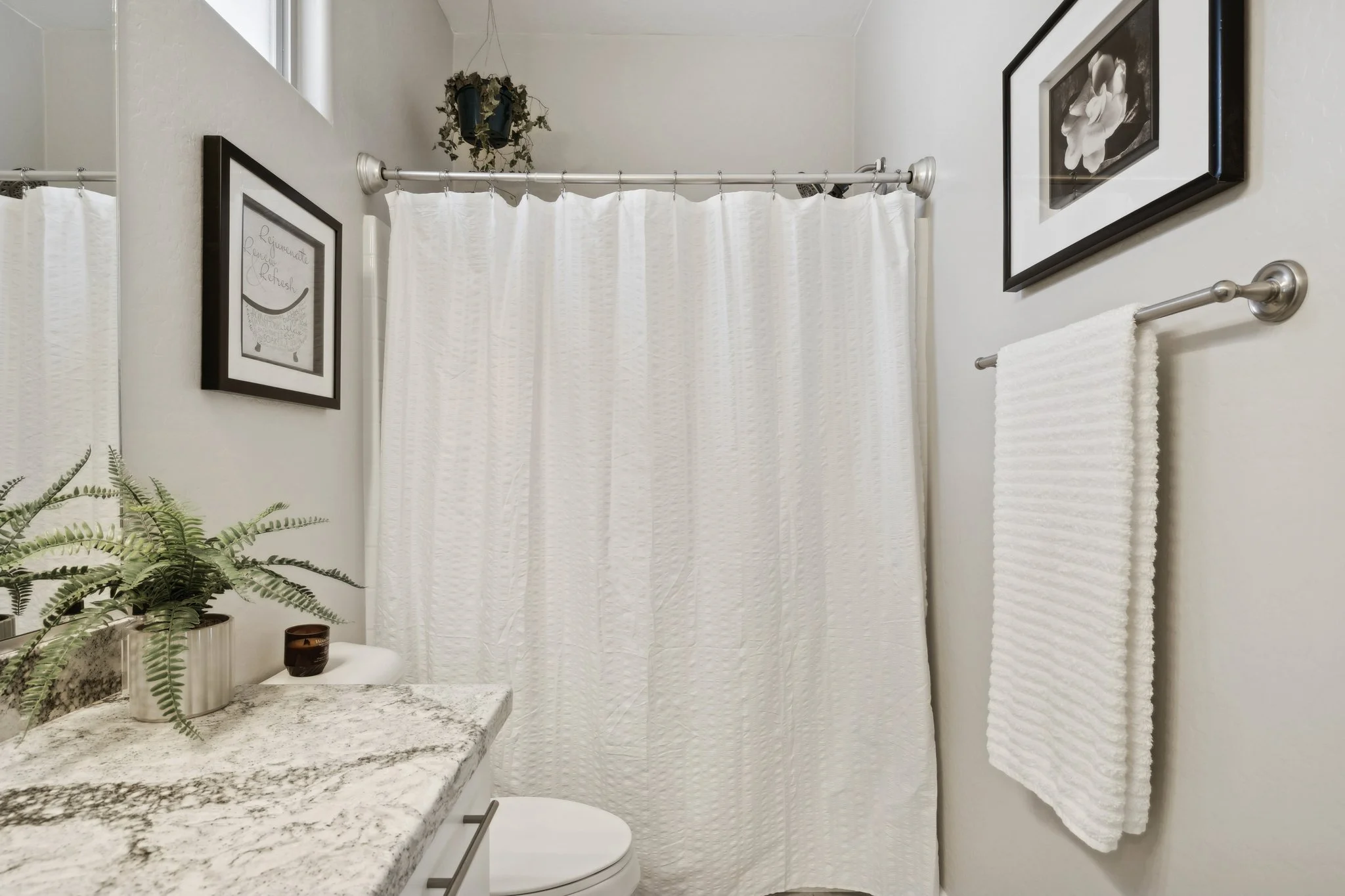 31-web-or-mls-1564-e-yorkshire-ave.jpg