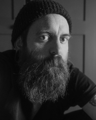 Meet-Alex-Sedgmond-Lifestyle-Photographer-Cardiff-ezgif.com-resize.gif