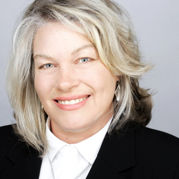 Barbara J Snyder