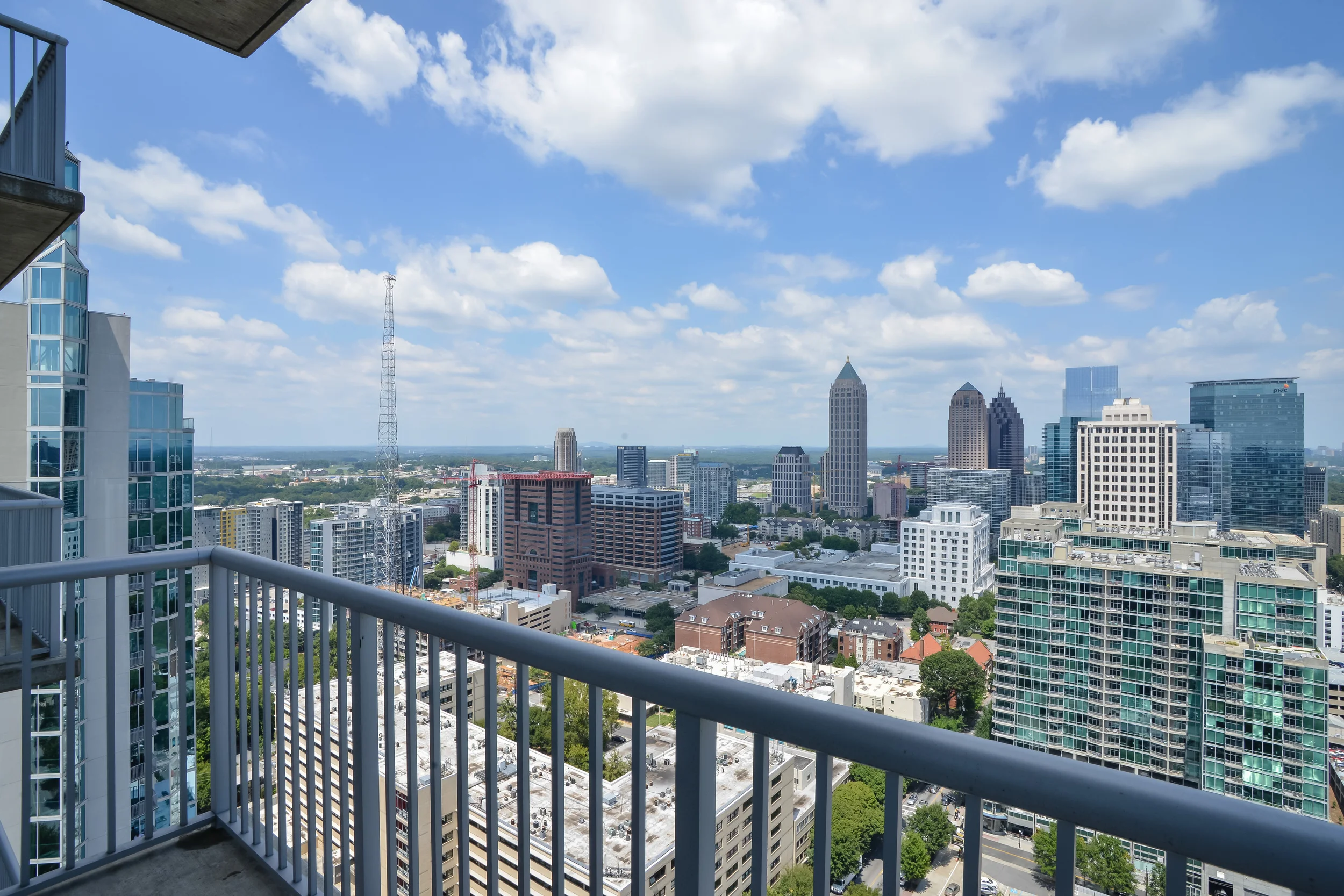855PeachtreeStNE_Unit 2808_P-20.jpg