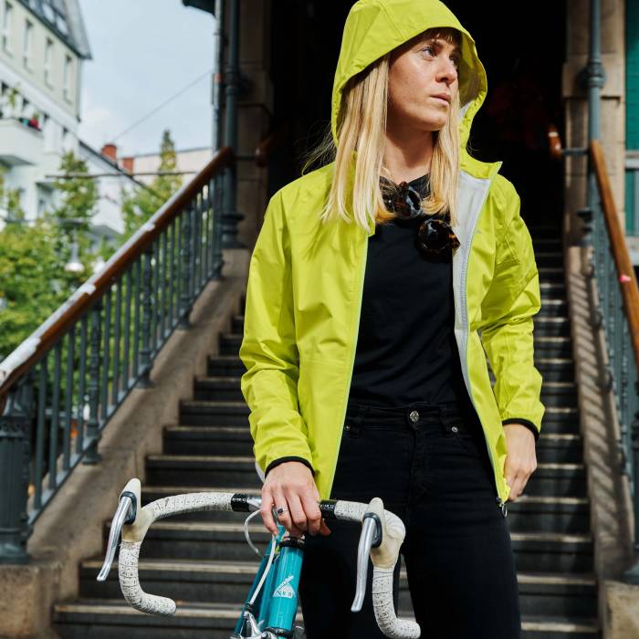 rapha-commuter-jacket-700x700.jpg