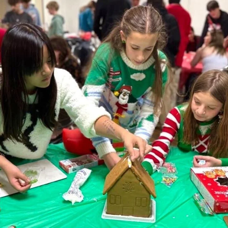The Youth Christmas Party wouldn&rsquo;t be complete without ugly sweaters (sorry if you thought yours was cute!), gingerbread house making, and &ldquo;The Ball.&rdquo; 🎄🎉
We&rsquo;ll see you all back at evening youth group on January 4!