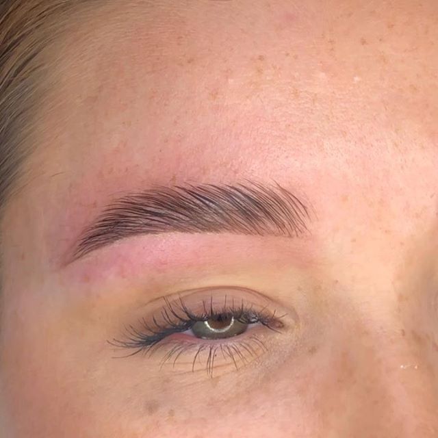 Lamination transformation swipe to see the before 💕
.
.
.
.
.
#browlamination #browlaminationcourse #browlaminationtraining #laminationbrows #browlaminationusa #browlaminating #browlaminationstylist #dallasbrows #browtinting