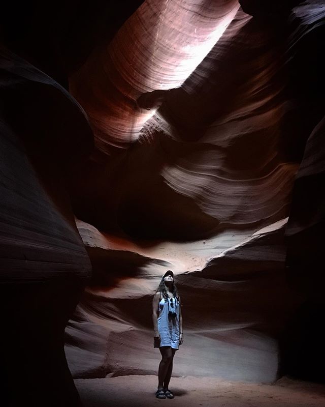 Cave dweller.
.
.
.
#travelgram #shadesofblue #mycity #moody #instatravel #visionarygram #exploretocreate #thecreatorclass #passionpassport #nofiltersneeded #lifeofadventure #wildernessculture @wilderness_culture #travelspell #optoutside #grandcanyon