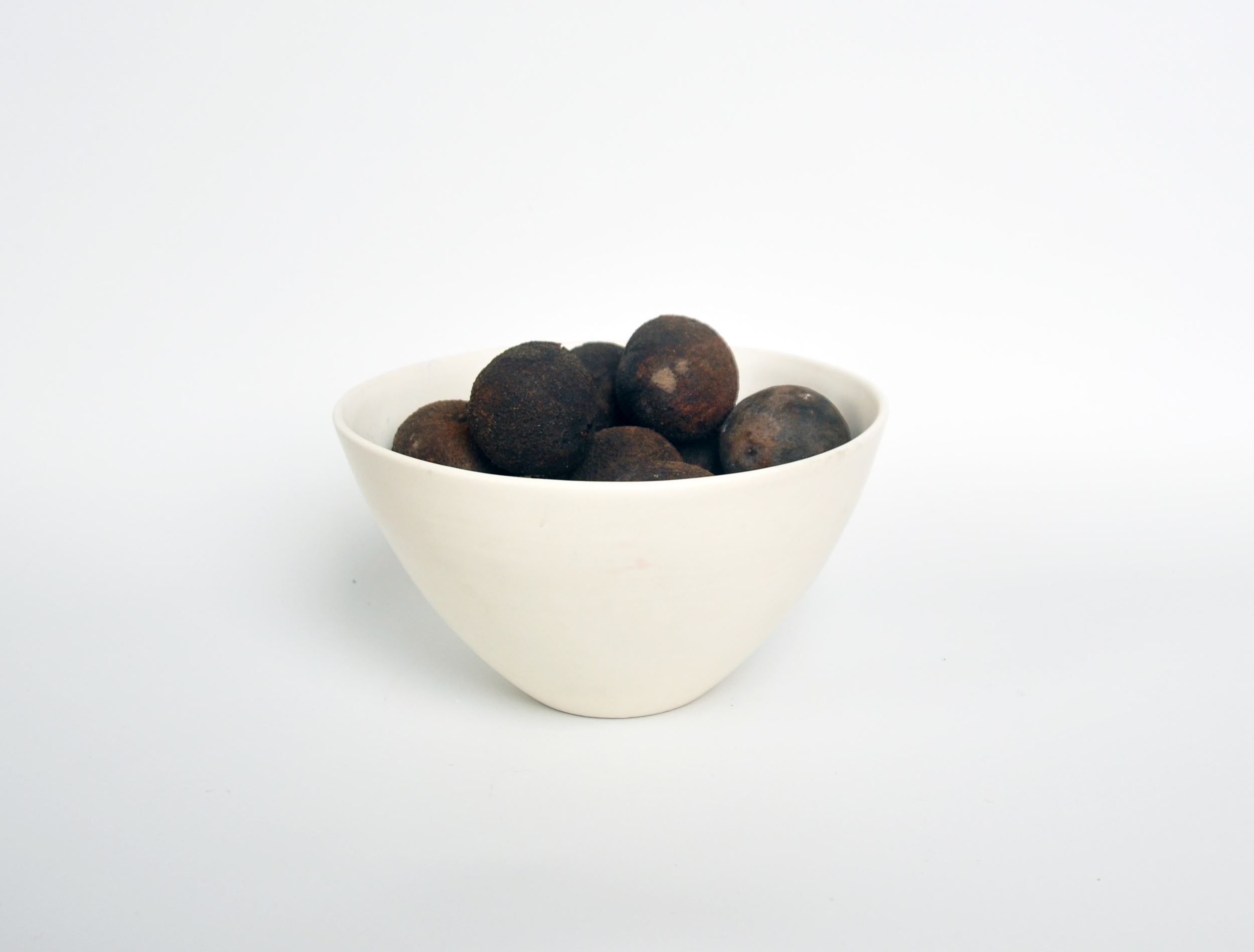 sm serving bowl w walnuts.jpg